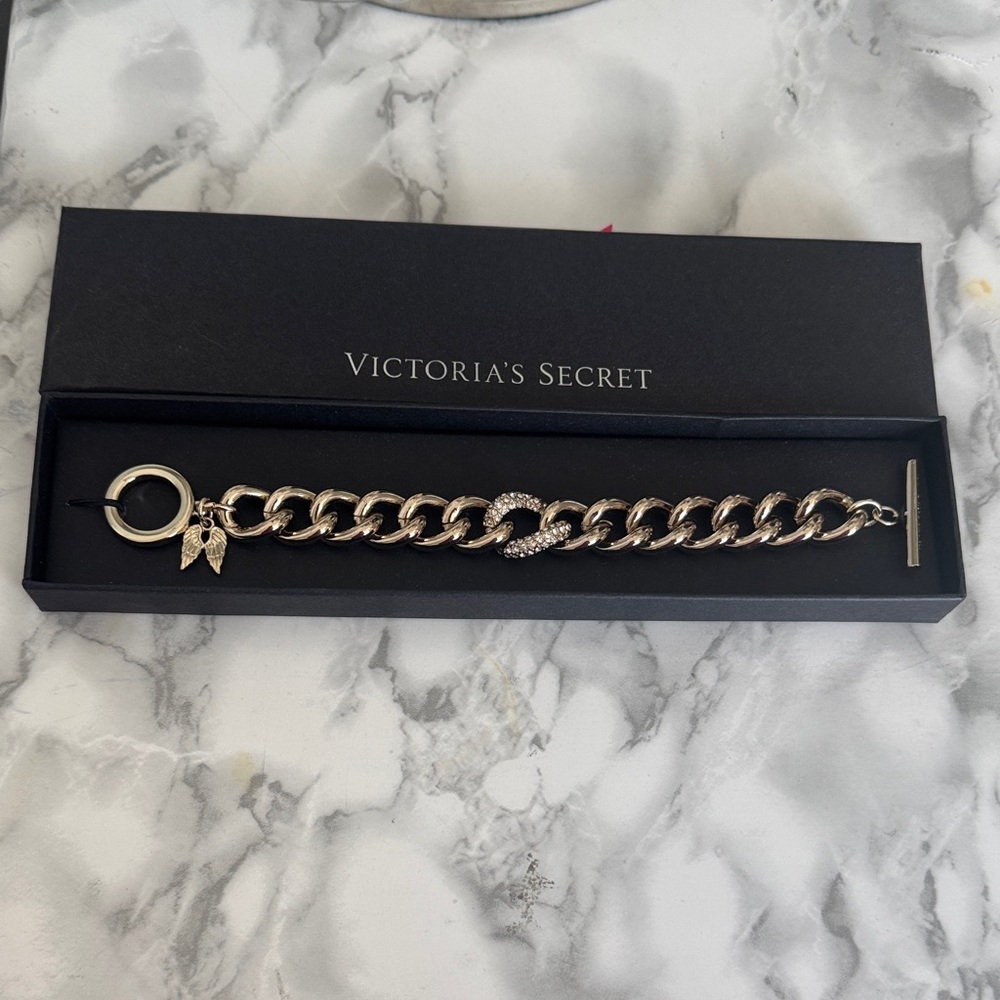 Victoria's Secret  Chain Bracelet